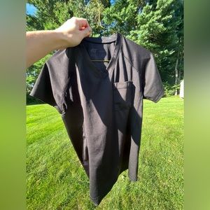 fit scrubs black top & bottom